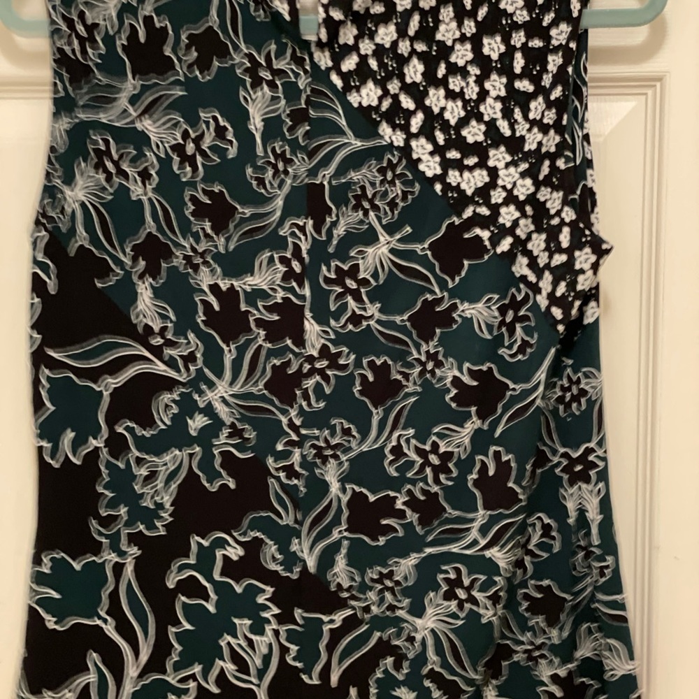 Clavin Klein sleeveless suit top